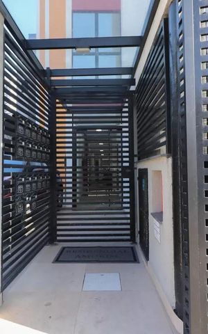 Apartamento para alugar com 48m², 2 quartos e sem vaga Apartamento para alugar com 48m², 2 quartos e sem vagaFachada