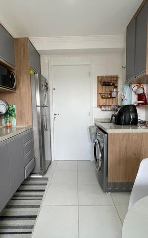 Apartamento à venda com 32m², 2 quartos e sem vaga Apartamento à venda com 32m², 2 quartos e sem vagaCozinha e Área de Serviço