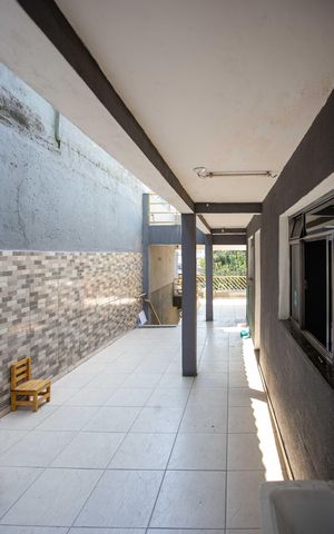Casa à venda com 186m², 4 quartos e 2 vagasÁrea de Serviço