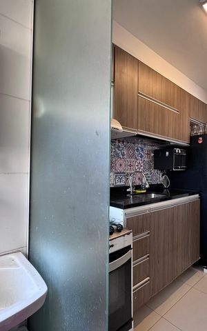 Apartamento à venda com 80m², 3 quartos e 2 vagas Apartamento à venda com 80m², 3 quartos e 2 vagasCozinha e Área de Serviço