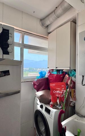 Apartamento à venda com 80m², 3 quartos e 2 vagas Apartamento à venda com 80m², 3 quartos e 2 vagasCozinha e Área de Serviço