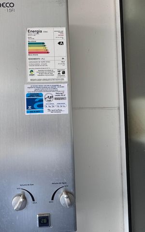 Apartamento à venda com 80m², 3 quartos e 2 vagas Apartamento à venda com 80m², 3 quartos e 2 vagasCozinha e Área de Serviço