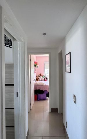 Apartamento à venda com 80m², 3 quartos e 2 vagas Apartamento à venda com 80m², 3 quartos e 2 vagasCorredor