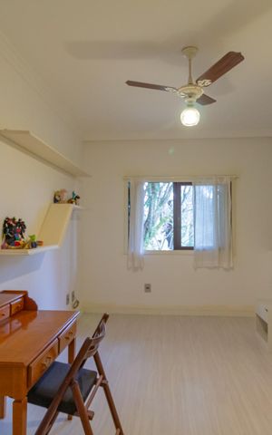 Casa à venda com 550m², 6 quartos e 2 vagas Casa à venda com 550m², 6 quartos e 2 vagasSuíte 2