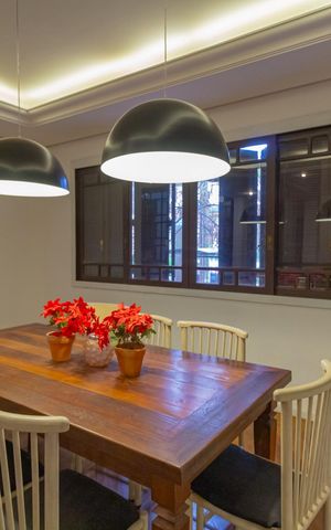 Casa à venda com 550m², 6 quartos e 2 vagas Casa à venda com 550m², 6 quartos e 2 vagasSala de Jantar