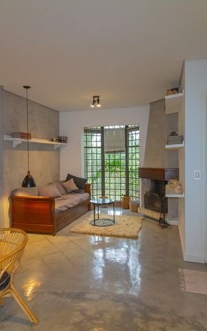 Casa à venda com 550m², 6 quartos e 2 vagas Casa à venda com 550m², 6 quartos e 2 vagasSala 3