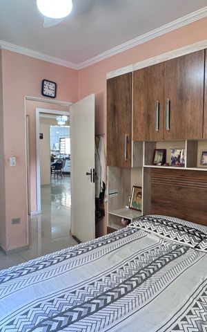 Casa à venda com 293m², 5 quartos e 4 vagas Casa à venda com 293m², 5 quartos e 4 vagasQuarto 1