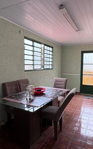 Casa à venda com 293m², 5 quartos e 4 vagas Casa à venda com 293m², 5 quartos e 4 vagasSala de Jantar