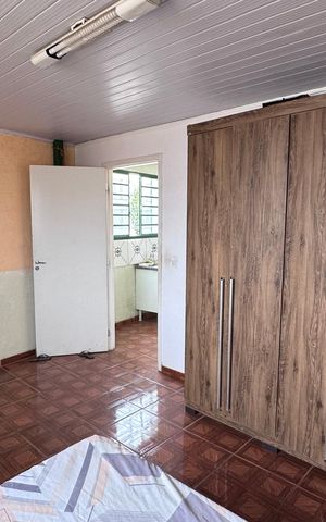 Casa à venda com 293m², 5 quartos e 4 vagas Casa à venda com 293m², 5 quartos e 4 vagasQuarto 4