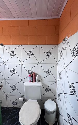 Casa à venda com 293m², 5 quartos e 4 vagas Casa à venda com 293m², 5 quartos e 4 vagasBanheiro