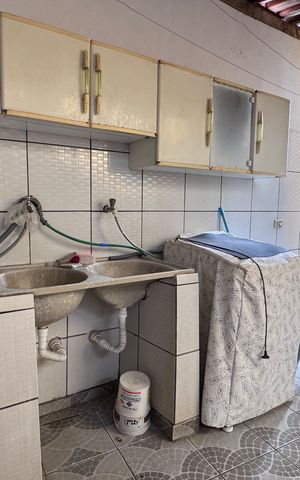 Casa à venda com 293m², 5 quartos e 4 vagas Casa à venda com 293m², 5 quartos e 4 vagasÁrea de Serviço