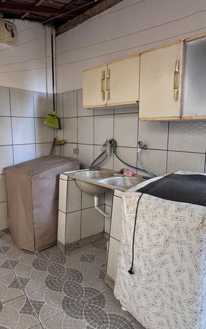 Casa à venda com 293m², 5 quartos e 4 vagas Casa à venda com 293m², 5 quartos e 4 vagasÁrea de Serviço