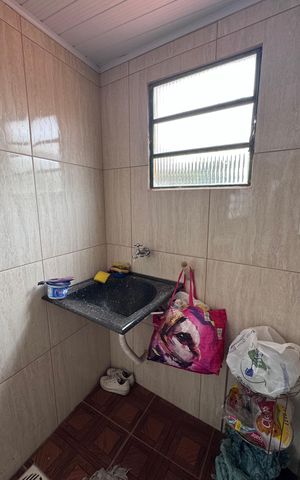 Casa à venda com 293m², 5 quartos e 4 vagas Casa à venda com 293m², 5 quartos e 4 vagasÁrea de Serviço