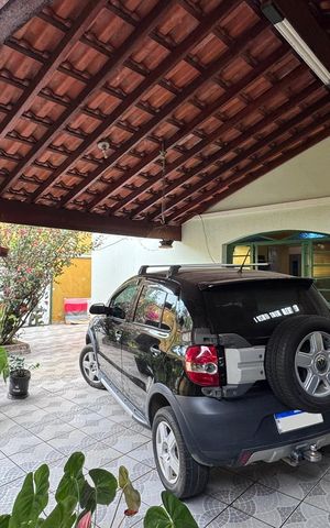 Casa à venda com 293m², 5 quartos e 4 vagas Casa à venda com 293m², 5 quartos e 4 vagasGaragem