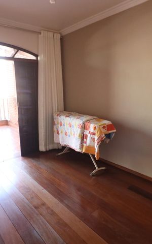 Casa à venda com 125m², 3 quartos e 2 vagasSuíte 