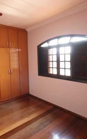 Casa à venda com 125m², 3 quartos e 2 vagasQuarto 1