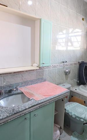 Casa à venda com 125m², 3 quartos e 2 vagasBanheiro da Suíte 