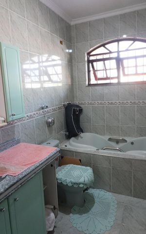 Casa à venda com 125m², 3 quartos e 2 vagasBanheiro da Suíte 