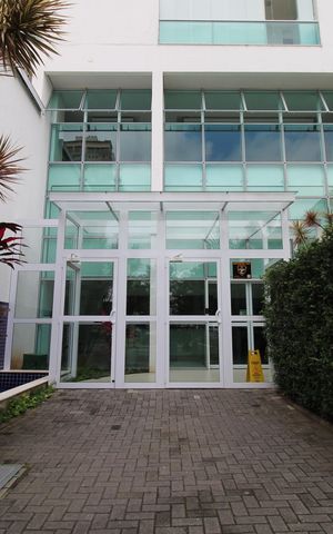 Apartamento para alugar com 58m², 1 quarto e 1 vagaFachada 