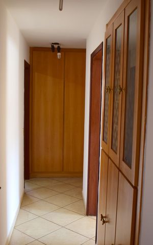 Apartamento para alugar com 174m², 4 quartos e 2 vagasCorredor
