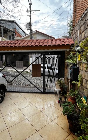 Casa à venda com 150m², 3 quartos e 2 vagas Casa à venda com 150m², 3 quartos e 2 vagasGaragem