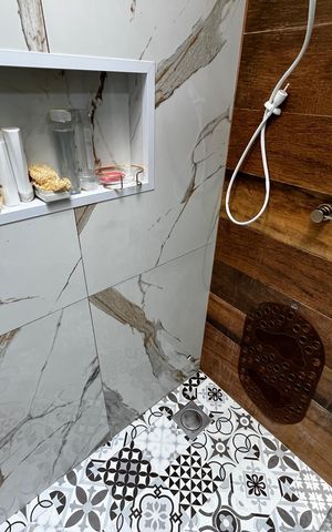 Casa à venda com 150m², 3 quartos e 2 vagas Casa à venda com 150m², 3 quartos e 2 vagasBanheiro