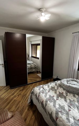 Casa à venda com 150m², 3 quartos e 2 vagas Casa à venda com 150m², 3 quartos e 2 vagasQuarto 1