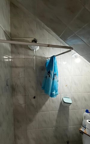 Casa à venda com 150m², 3 quartos e 2 vagas Casa à venda com 150m², 3 quartos e 2 vagas Banheiro da Edícula