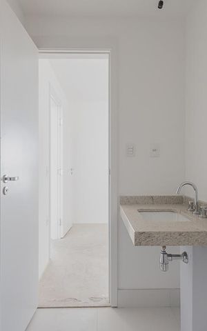 Apartamento à venda com 157m², 3 quartos e 2 vagasBanheiro da Suíte 1