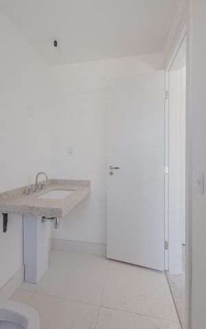 Apartamento à venda com 157m², 3 quartos e 2 vagasBanheiro da Suíte 2
