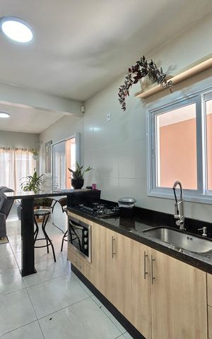 Casa à venda com 176m², 3 quartos e 4 vagas Casa à venda com 176m², 3 quartos e 4 vagasCozinha