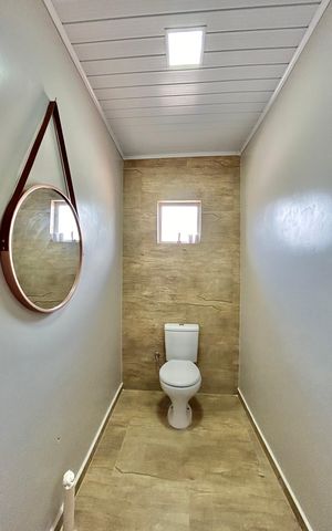 Casa à venda com 176m², 3 quartos e 4 vagas Casa à venda com 176m², 3 quartos e 4 vagasLavabo