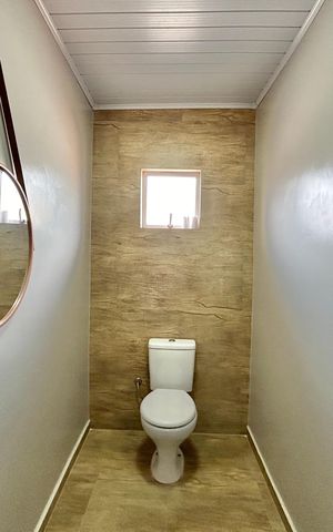 Casa à venda com 176m², 3 quartos e 4 vagas Casa à venda com 176m², 3 quartos e 4 vagasLavabo