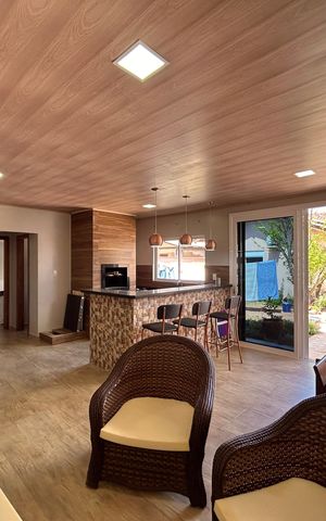 Casa à venda com 176m², 3 quartos e 4 vagas Casa à venda com 176m², 3 quartos e 4 vagasÁrea comum