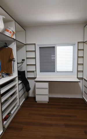Casa de condomínio para alugar com 620m², 5 quartos e 8 vagasQuarto Suíte 1 - Closet