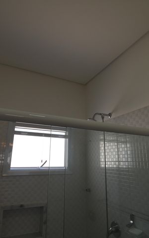 Casa de condomínio para alugar com 620m², 5 quartos e 8 vagasBanheiro 4