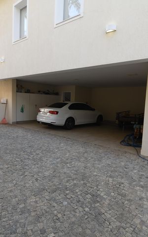 Casa de condomínio para alugar com 620m², 5 quartos e 8 vagasGaragem