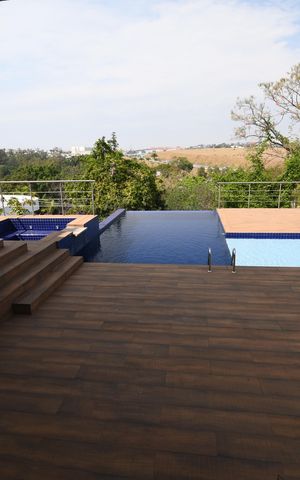 Casa de condomínio para alugar com 620m², 5 quartos e 8 vagasPiscina