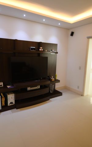 Casa de condomínio para alugar com 620m², 5 quartos e 8 vagasSala de TV