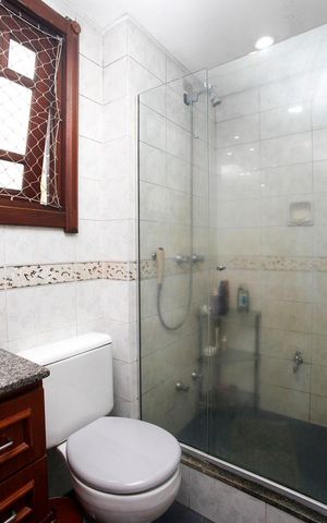 Apartamento à venda com 158m², 3 quartos e 2 vagasBanheiro da Suíte