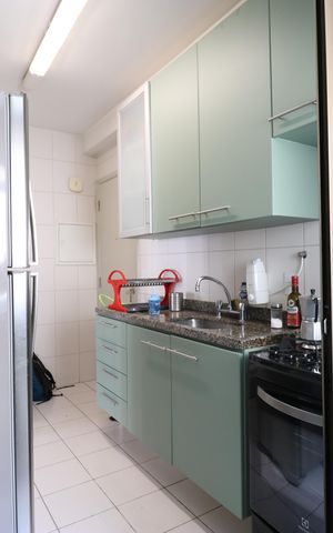 Apartamento à venda com 75m², 3 quartos e 2 vagasCozinha e Área de Serviço