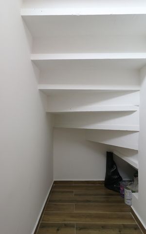 Casa para alugar com 163m², 4 quartos e 1 vagaDeposito 