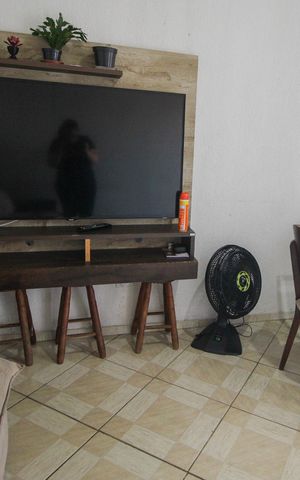 Casa à venda com 400m², 2 quartos e 4 vagasEdícula - Sala