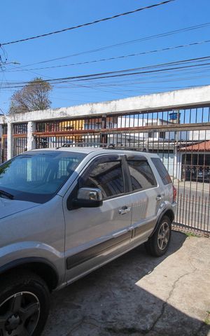 Casa à venda com 400m², 2 quartos e 4 vagasGaragem