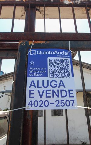 Casa à venda com 400m², 2 quartos e 4 vagasFachada/placa