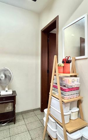 Apartamento à venda com 216m², 4 quartos e 3 vagas Apartamento à venda com 216m², 4 quartos e 3 vagasQuarto de Serviço