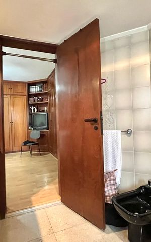 Apartamento à venda com 216m², 4 quartos e 3 vagas Apartamento à venda com 216m², 4 quartos e 3 vagasBanheiro da Suíte 1