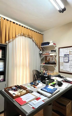 Apartamento à venda com 216m², 4 quartos e 3 vagas Apartamento à venda com 216m², 4 quartos e 3 vagasQuarto