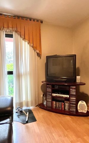 Apartamento à venda com 216m², 4 quartos e 3 vagas Apartamento à venda com 216m², 4 quartos e 3 vagasQuarto 2
