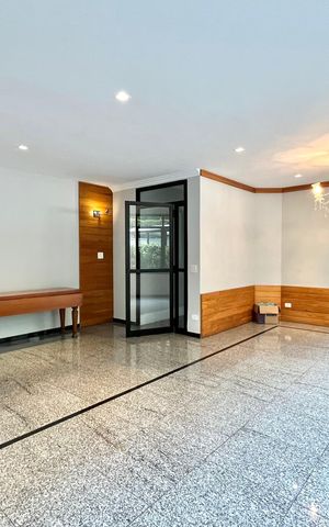Apartamento à venda com 216m², 4 quartos e 3 vagas Apartamento à venda com 216m², 4 quartos e 3 vagasÁrea comum - Salão de festas